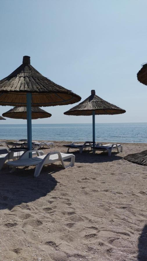 Blaxy Resort Stefi Cu Acces La Piscine Gratuit Douăzeci şi Trei August Esterno foto