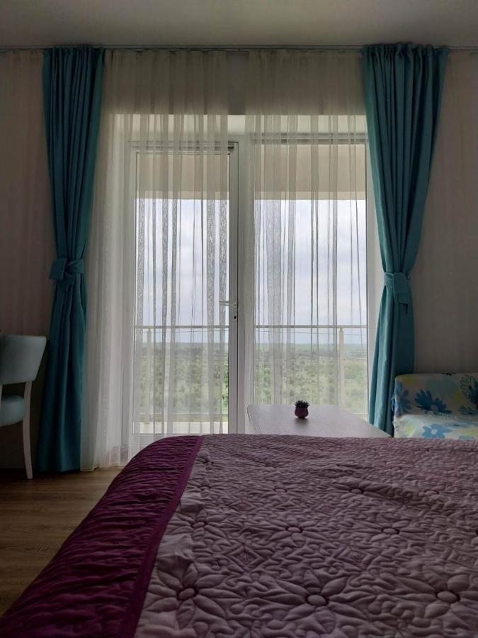 Blaxy Resort Stefi Cu Acces La Piscine Gratuit Douăzeci şi Trei August Esterno foto