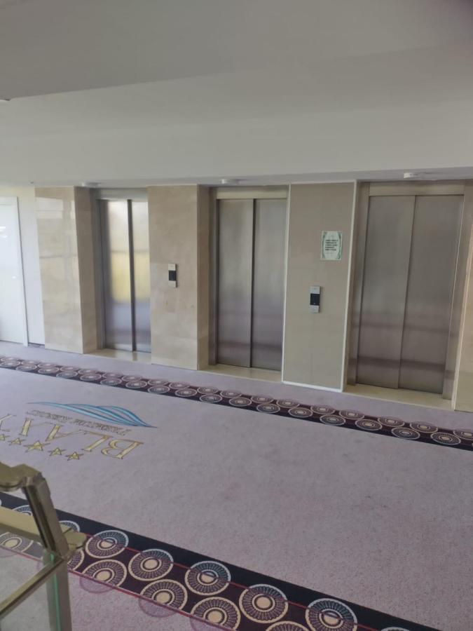 Blaxy Resort Stefi Cu Acces La Piscine Gratuit Douăzeci şi Trei August Esterno foto