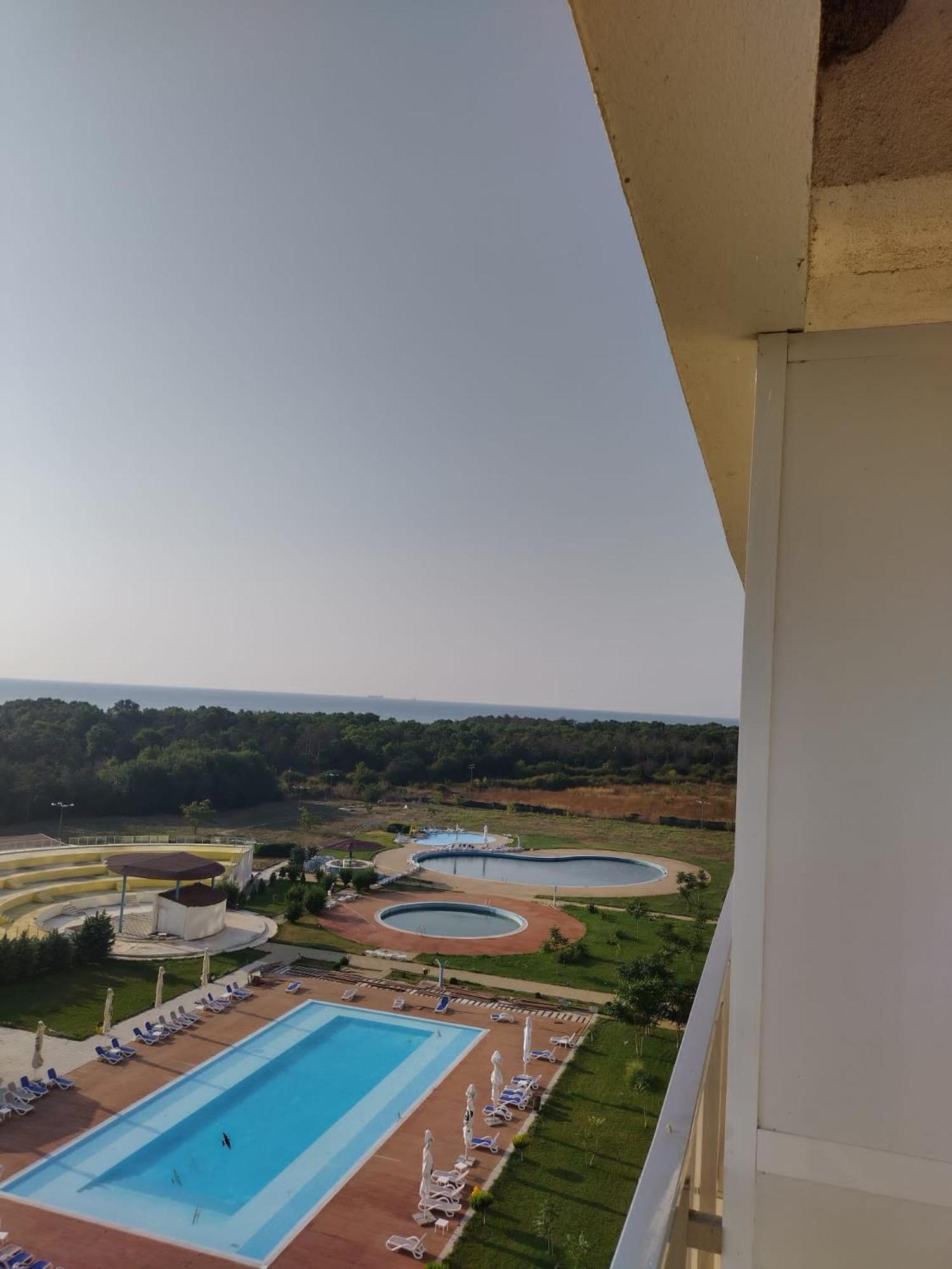 Blaxy Resort Stefi Cu Acces La Piscine Gratuit Douăzeci şi Trei August Esterno foto